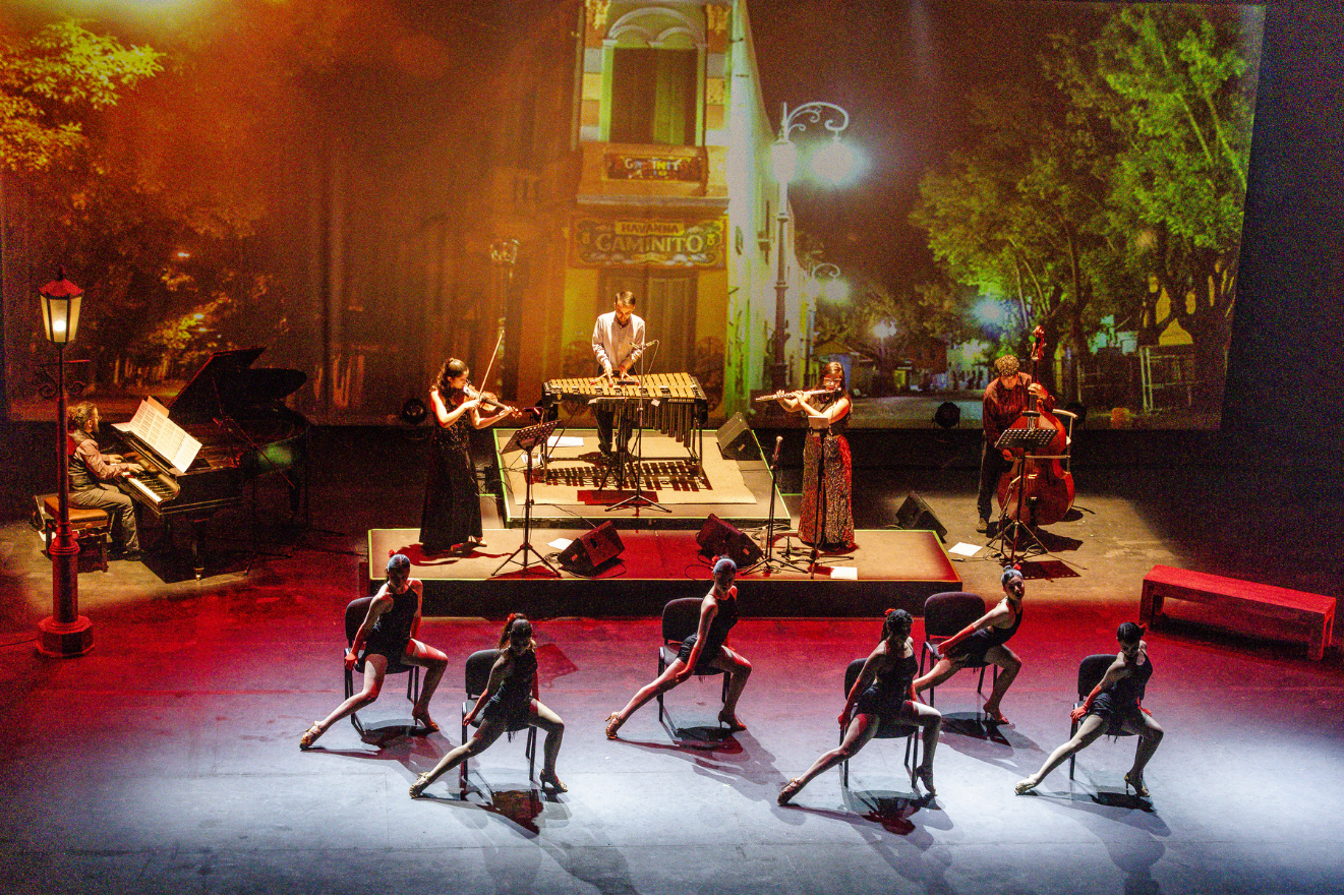 Piazzollamente durante La Camorra en el Teatro Regional Lucho Gatica