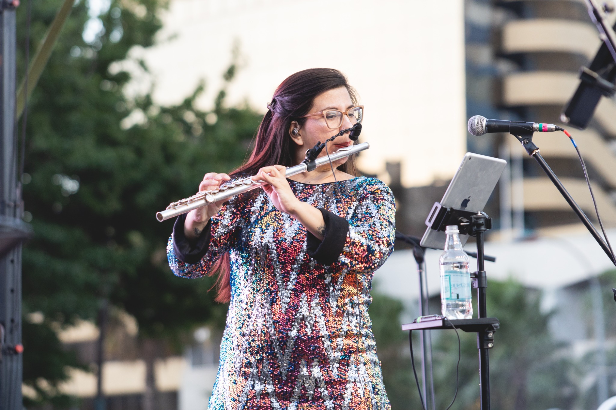 Valentina Galaz interpretando flauta